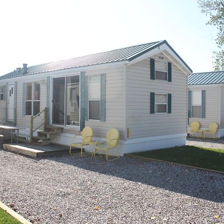 Готель Sandusky Koa Holiday Campground Екстер'єр фото