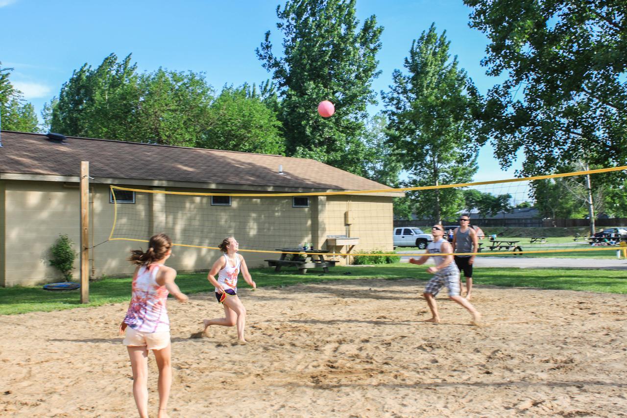 Готель Sandusky Koa Holiday Campground Екстер'єр фото
