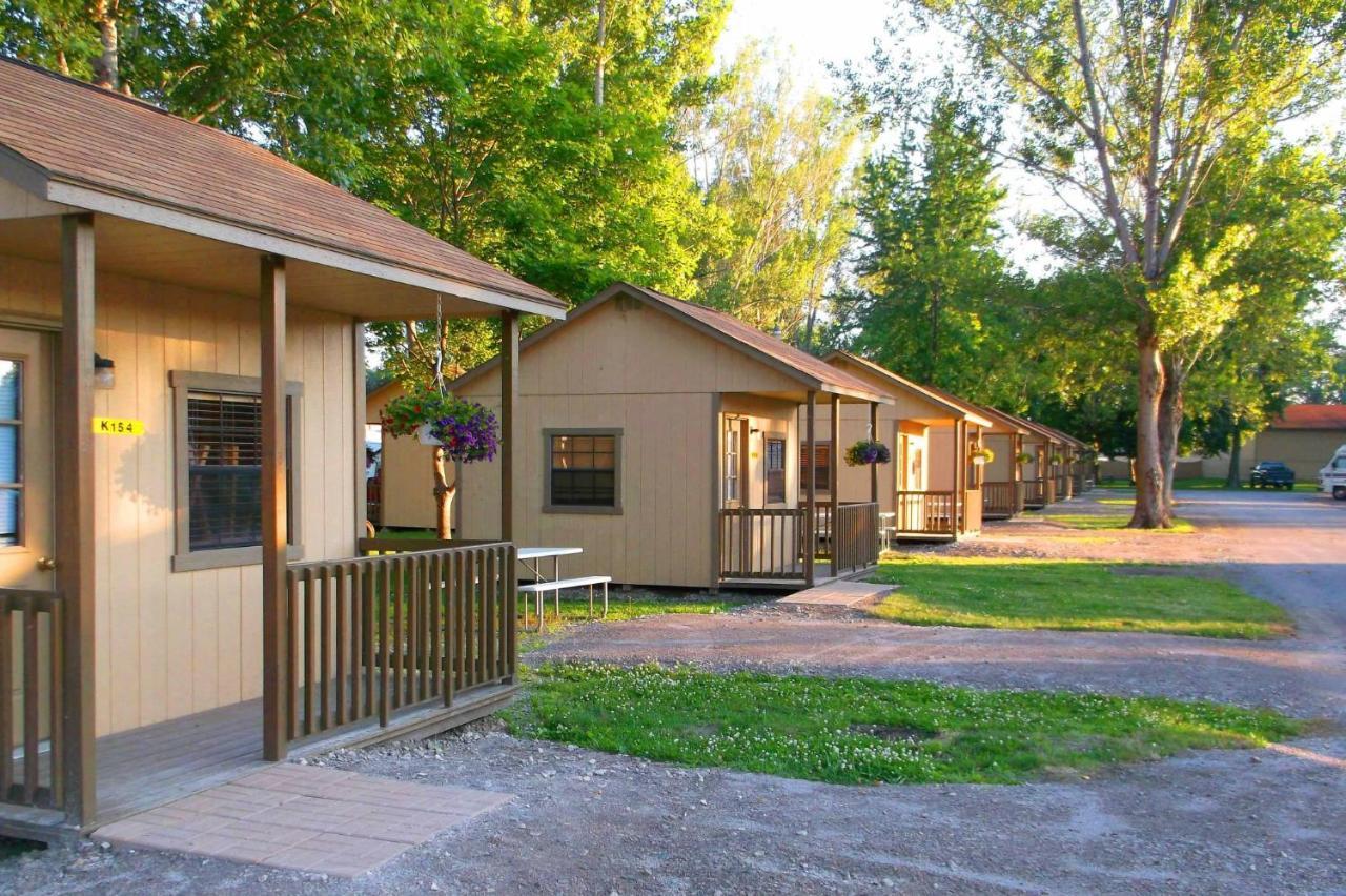 Готель Sandusky Koa Holiday Campground Екстер'єр фото
