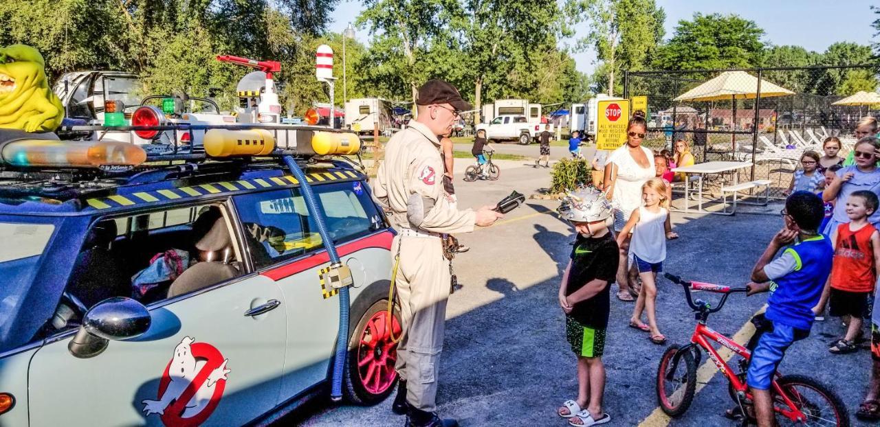Готель Sandusky Koa Holiday Campground Екстер'єр фото